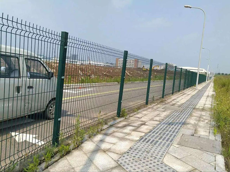 ���@���ڽ�B